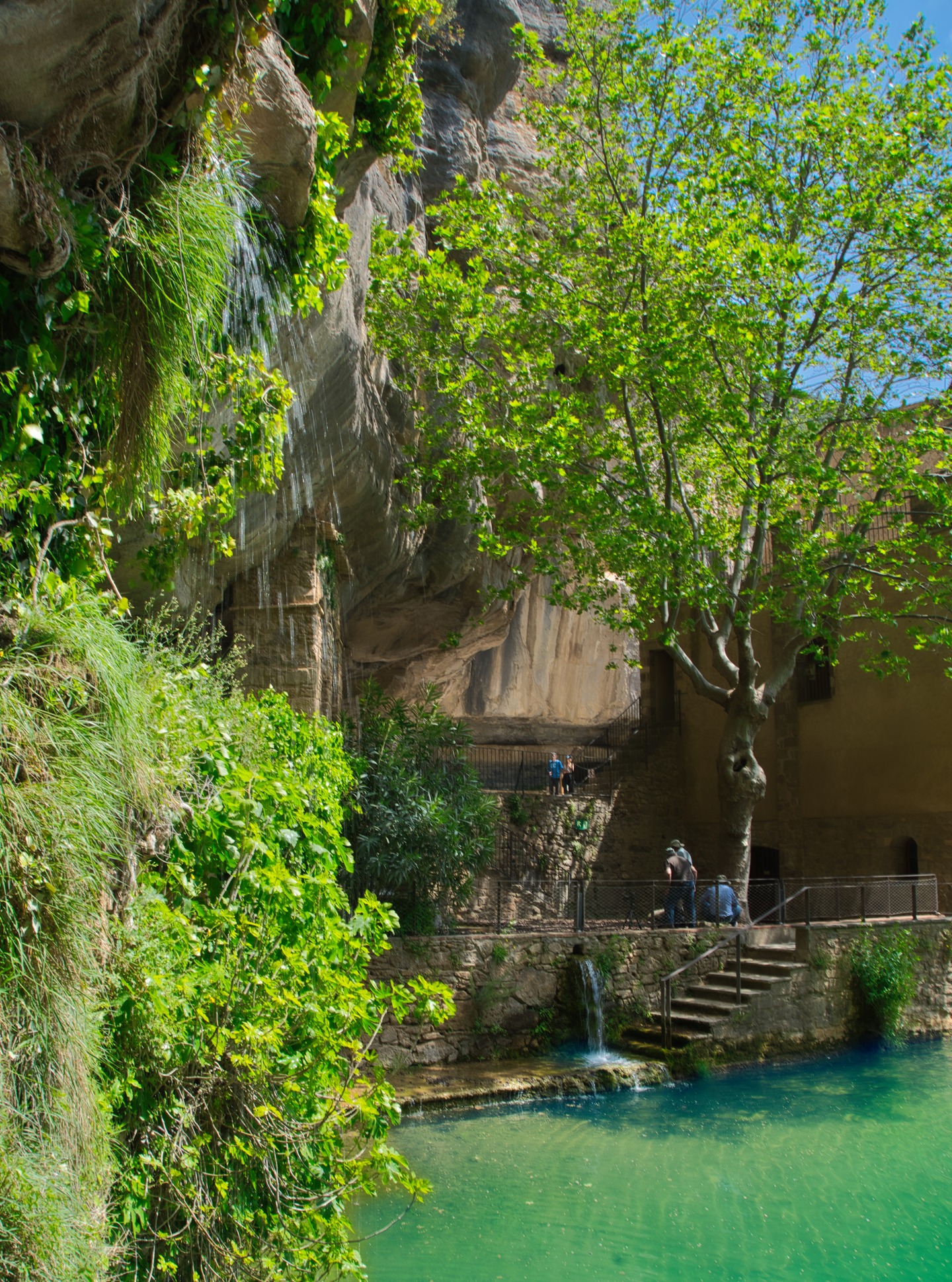 Sant Miquel del Fai. Realizada con una Sony A7C II y una lente Sony Zeiss f/4 24-70 con filtro ND #santmiqueldelfai @santmiqueldelfai